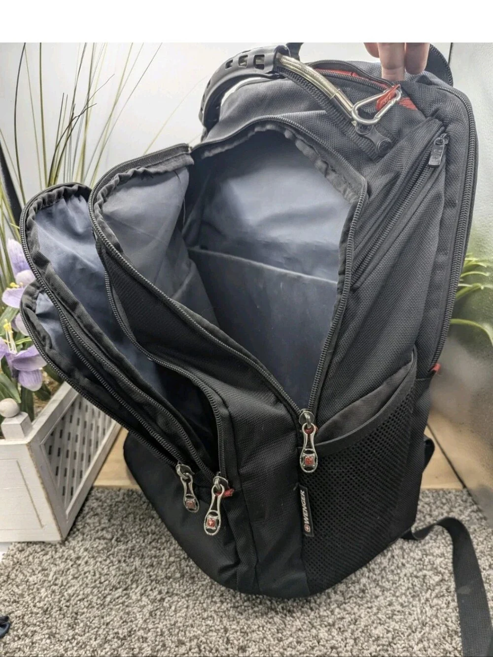 Wenger Ibex Black Gray 4 Pocket Hiking Backpack Padded Divider For 17